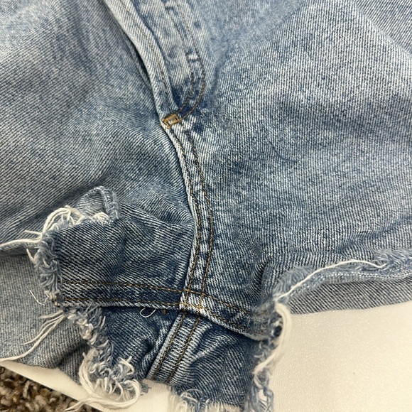AGOLDE criss cross button fly denim shorts raw hem size 23 - Picture 14 of 14